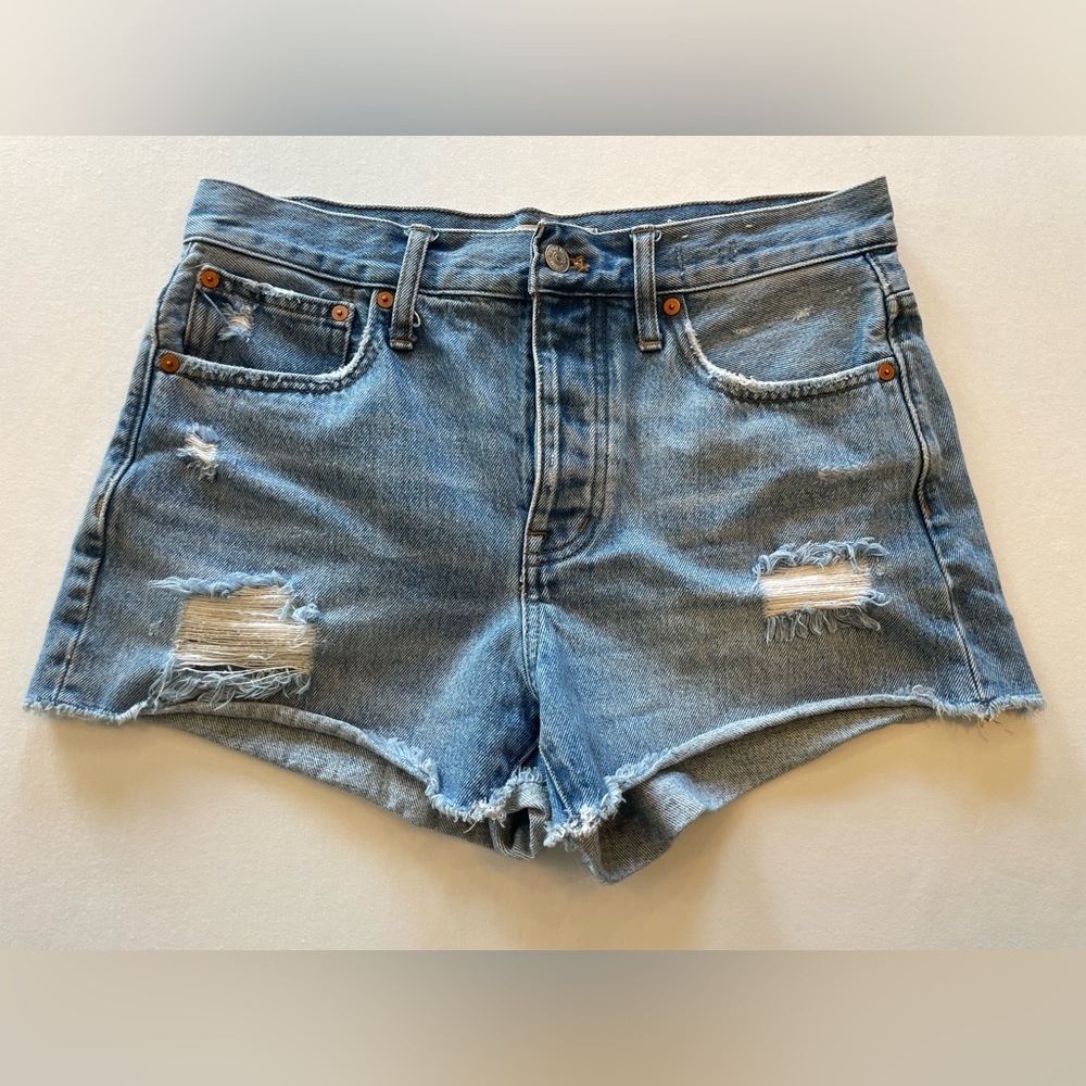 Madewell Light Blue relaxed denim Distressed Jean Shorts size 26